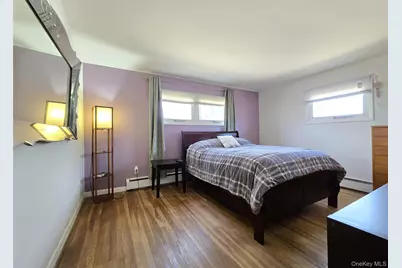 138 E Madison Street, East Islip, NY 11730 - Photo 7