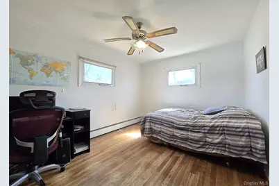 138 E Madison Street, East Islip, NY 11730 - Photo 9