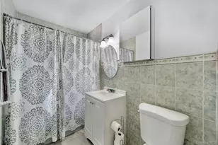 1570 Grand Ave, Baldwin, NY 11510 - Photo 9