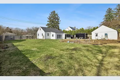 42 Smith Street, Greenlawn, NY 11740 - Photo 25