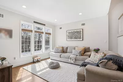 105 Alexander Court, Nanuet, NY 10954 - Photo 5