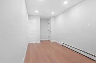 107-46 120th St, Richmond Hill, NY 11419 - Photo 9