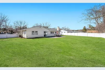 27 Westbrook Road, Coram, NY 11727 - Photo 23