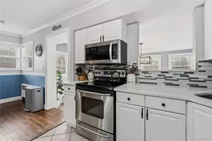 44 Robinson St, Shoreham, NY 11786 - Photo 9