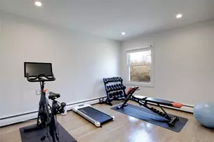 58 Roger Dr, Port Washington, NY 11050 - Photo 23