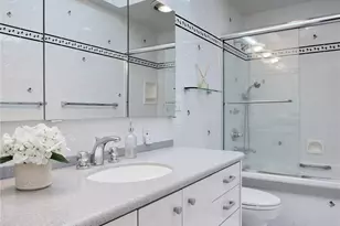 58 Roger Dr, Port Washington, NY 11050 - Photo 25