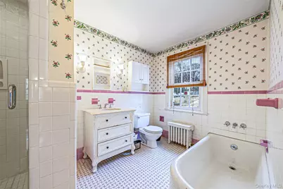 195 Cedar Swamp Road, Glen Head, NY 11545 - Photo 27