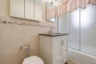 2630 Kingsbridge Terrace, Bronx, NY 10463 - Photo 13