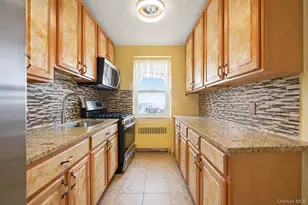 2630 Kingsbridge Terrace, Bronx, NY 10463 - Photo 11
