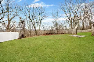 130 Benefield Blvd, Peekskill, NY 10566 - Photo 29