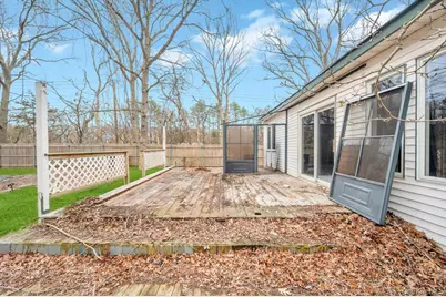 34 Pinelawn Avenue, Shirley, NY 11967 - Photo 27