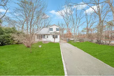 34 Pinelawn Avenue, Shirley, NY 11967 - Photo 23