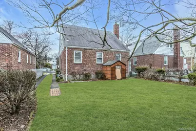 8227 246th Street, Bellerose, NY 11426 - Photo 21