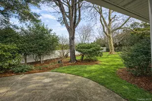 363 Oxhead Rd, Stony Brook, NY 11790 - Photo 11