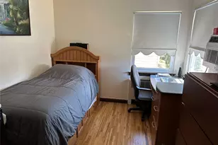 One Waverly Pl, Valley Stream, NY 11580 - Photo 13