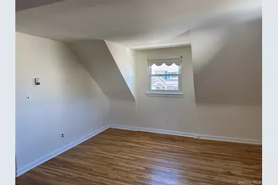 One Waverly Place, Valley Stream, NY 11580 - Photo 19