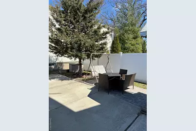 One Waverly Place, Valley Stream, NY 11580 - Photo 37