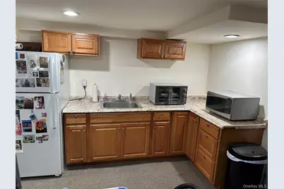 One Waverly Place, Valley Stream, NY 11580 - Photo 29