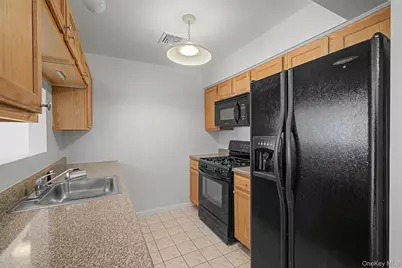 261 Ruth Court, Middletown, NY 10940 - Photo 9