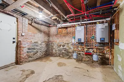 154 3rd Street, Newburgh, NY 12550 - Photo 37