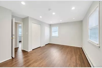 532 Park Avenue, Centereach, NY 11720 - Photo 11