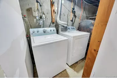 532 Park Avenue, Centereach, NY 11720 - Photo 37