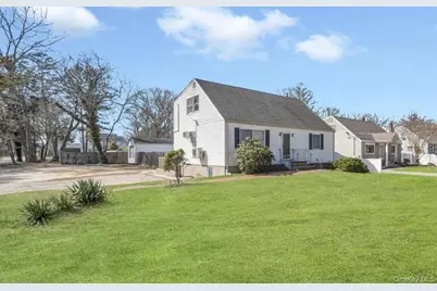 532 Park Avenue, Centereach, NY 11720 - Photo 1