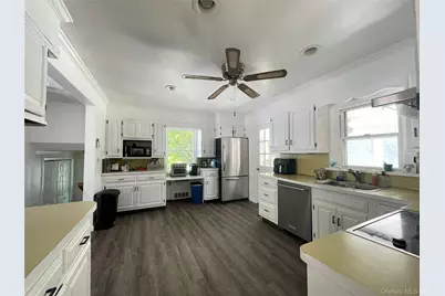 6 Beech Hill Road, Lloyd Harbor, NY 11743 - Photo 7