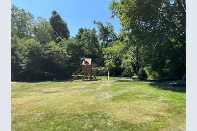 6 Beech Hill Road, Lloyd Harbor, NY 11743 - Photo 17