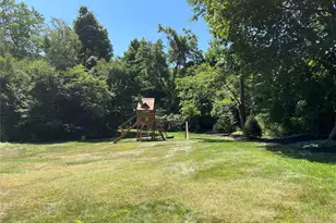 6 Beech Hill Rd, Lloyd Harbor, NY 11743 - Photo 17