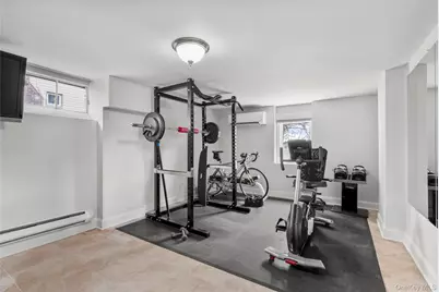 1127 Jensen Avenue, Mamaroneck, NY 10543 - Photo 33