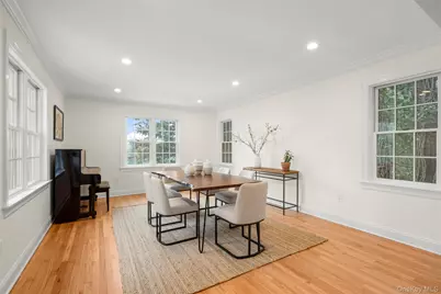 1127 Jensen Avenue, Mamaroneck, NY 10543 - Photo 7