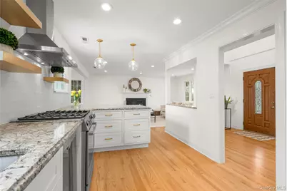 1127 Jensen Avenue, Mamaroneck, NY 10543 - Photo 11