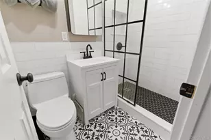 560 W Broadway, Long Beach, NY 11561 - Photo 9
