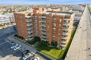 560 W Broadway, Long Beach, NY 11561 - Photo 13