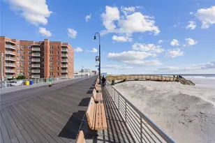 560 W Broadway, Long Beach, NY 11561 - Photo 13