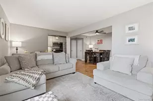 560 W Broadway, Long Beach, NY 11561 - Photo 5