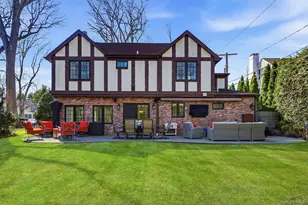 106 Thayer Rd, Manhasset, NY 11030 - Photo 37