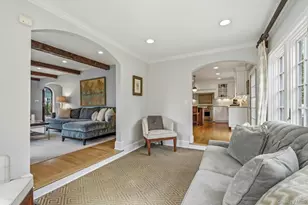 106 Thayer Rd, Manhasset, NY 11030 - Photo 11