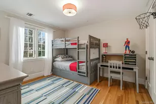 106 Thayer Rd, Manhasset, NY 11030 - Photo 27