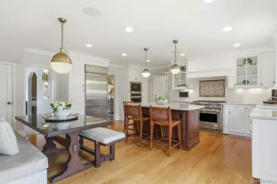 106 Thayer Road, Manhasset, NY 11030 - Photo 13