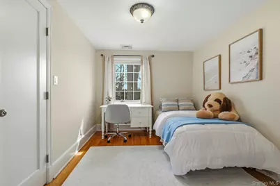 106 Thayer Road, Manhasset, NY 11030 - Photo 29