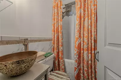 139 Voss Avenue, Yonkers, NY 10703 - Photo 21