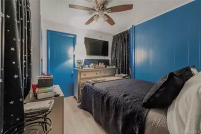 139 Voss Avenue, Yonkers, NY 10703 - Photo 19