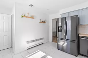 38 Chenango Dr, Bay Shore, NY 11706 - Photo 7