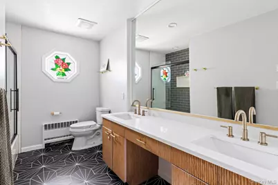 38 Chenango Drive, Bay Shore, NY 11706 - Photo 11