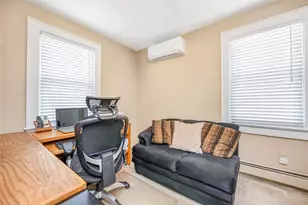 921 N 5th St, New Hyde Park, NY 11040 - Photo 15