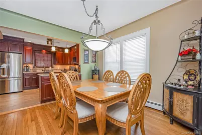 921 N 5th Street, New Hyde Park, NY 11040 - Photo 9