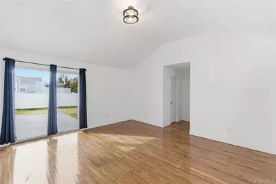 111 Shepherd Street, Rockville Centre, NY 11570 - Photo 19