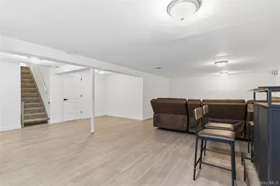 111 Shepherd Street, Rockville Centre, NY 11570 - Photo 21